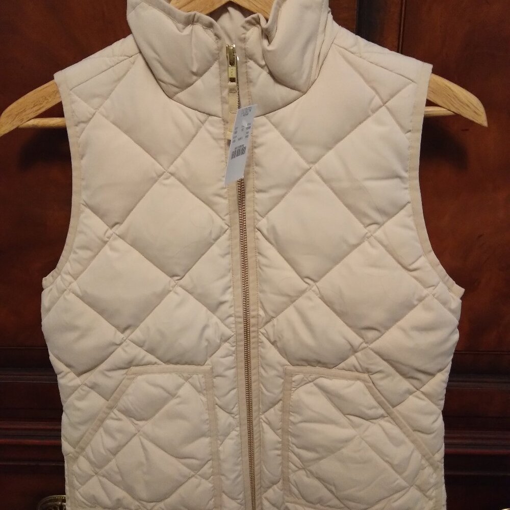 J Crew Factory Quilted Vest Ladies XXS NWT's Light Beige